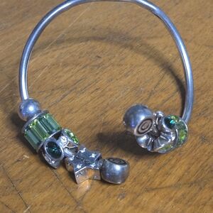 Chamilia 925 Sterling Bracelet With 5 Charms